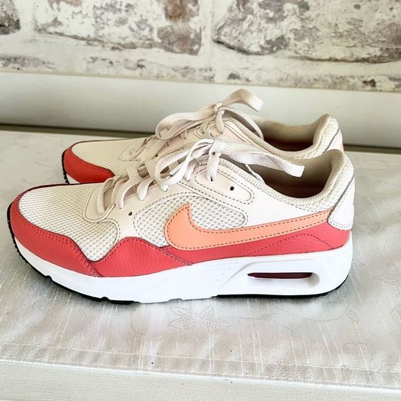 Nike Air Shoes - Nike Air Women’s Crimson Bliss Sneakers CW4554–600 Size 8 excellent